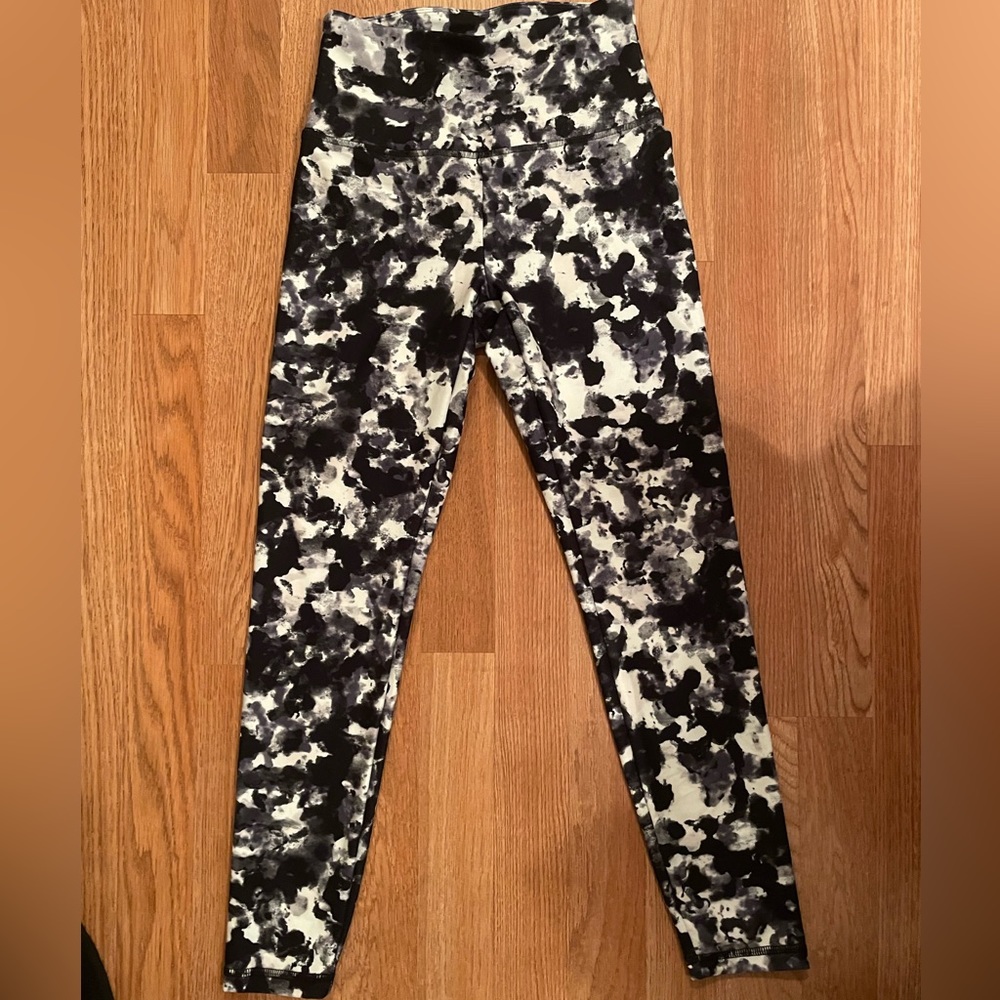 Balance Collections leggings never worn